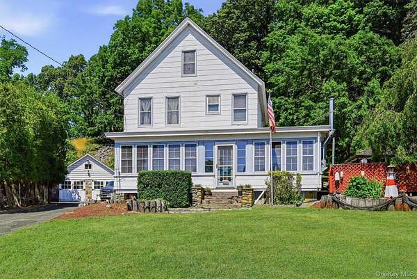 2.24 Acres of Land with Home for Sale in Tomkins Cove, New York