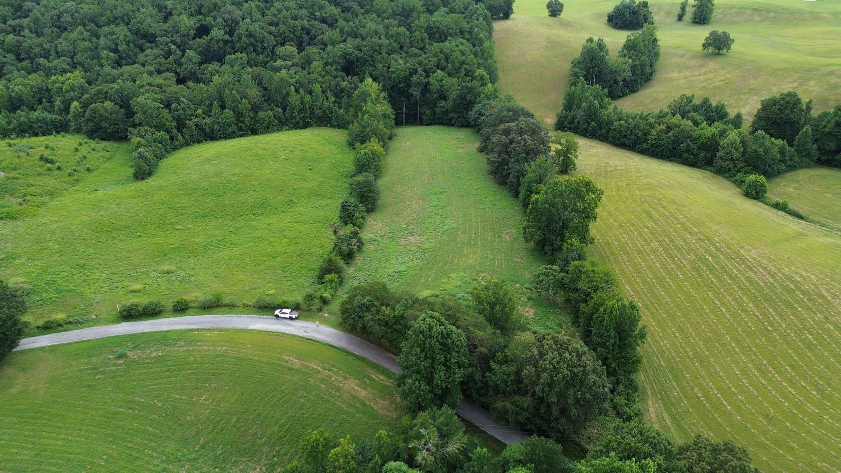 5 Acres of Residential Land for Sale in Smithville, Tennessee