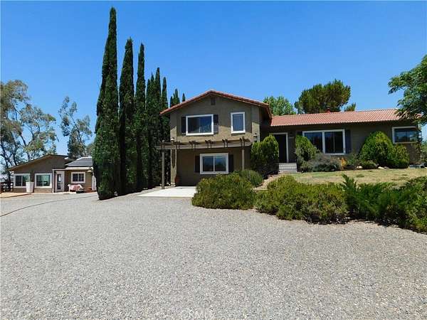 2.69 Acres of Land with Home for Sale in Aguanga, California