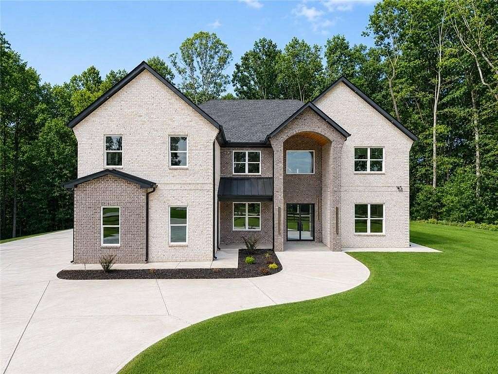 3.2 Acres of Land with Home for Sale in Commerce, Georgia