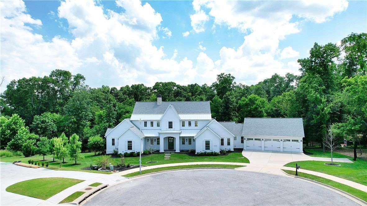 2 Acres of Land with Home for Sale in Bentonville, Arkansas