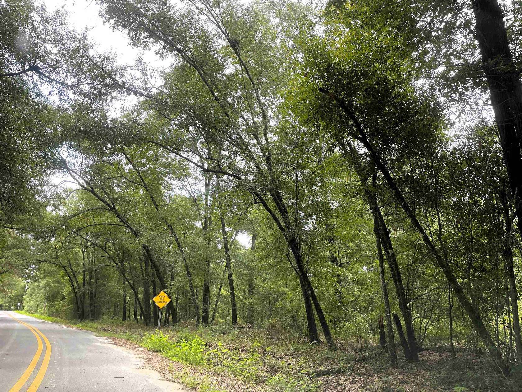 5.7 Acres of Land for Sale in Chattahoochee, Florida