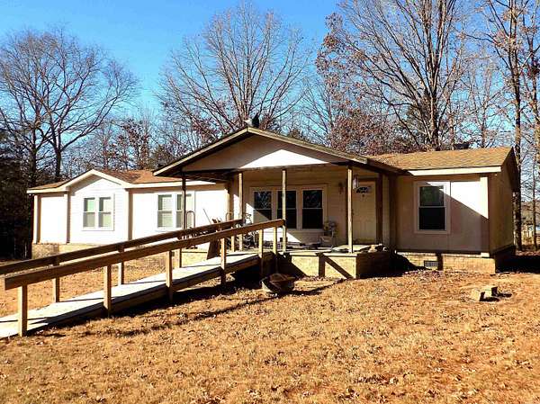 4.29 Acres of Land with Home for Sale in Greenbrier, Arkansas