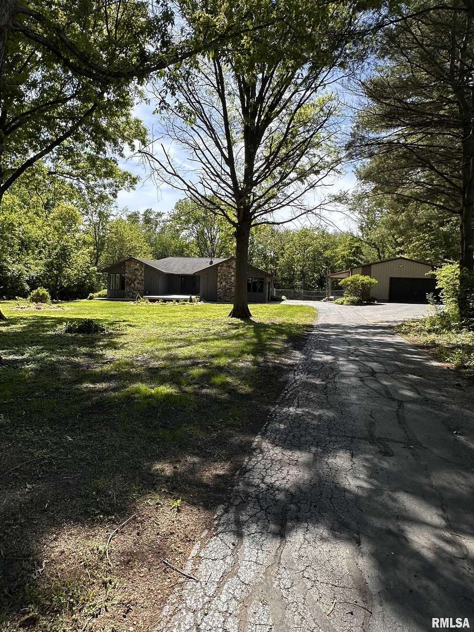 1.9 Acres of Land with Home for Sale in Rochester, Illinois