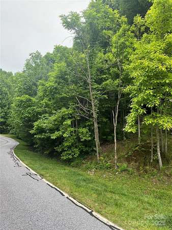 1 Acre of Residential Land for Sale in Flat Rock, North Carolina