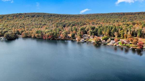 0.88 Acres of Land for Sale in Brimfield, Massachusetts