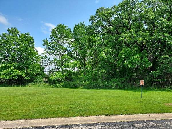 7 Acres of Residential Land for Sale in Barrington Hills, Illinois