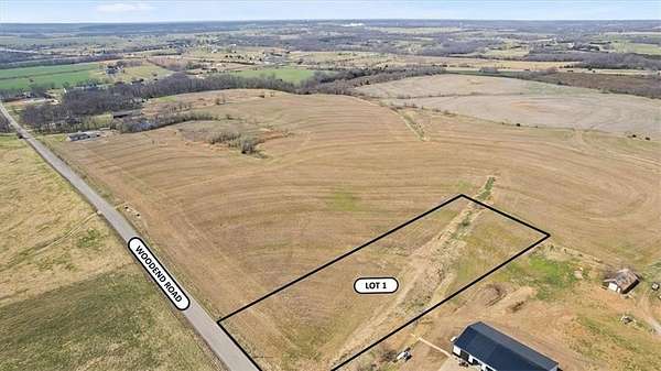 2.5 Acres of Residential Land for Sale in Linwood, Kansas