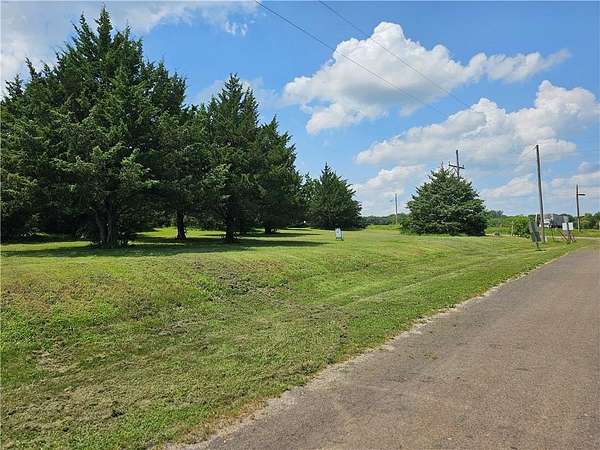 0.53 Acres of Land for Sale in McLouth, Kansas