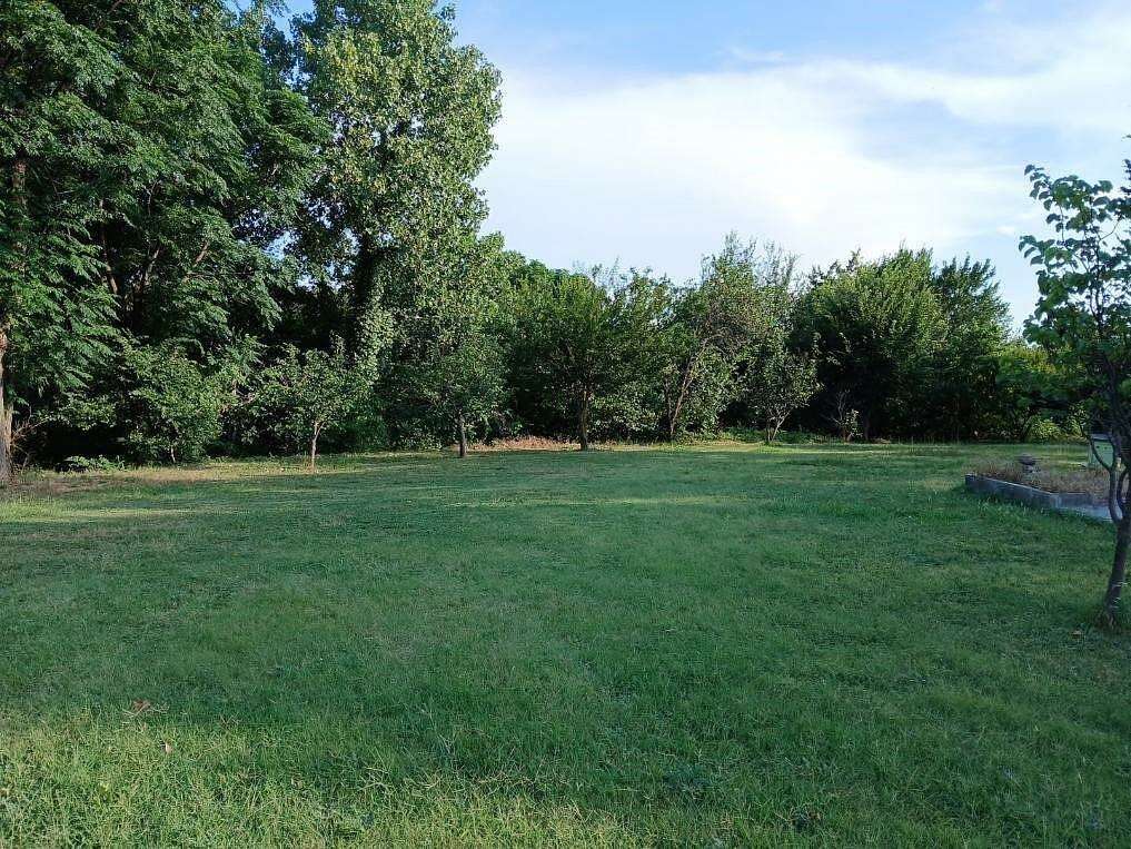 12.5 Acres of Land with Home for Sale in Dallas, Texas