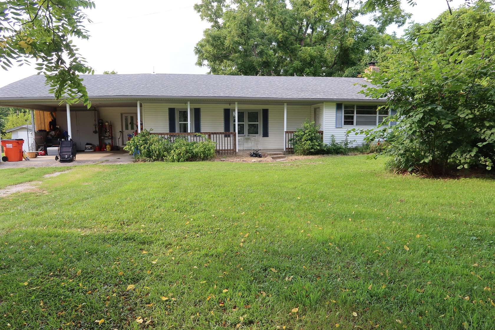 2.5 Acres of Land with Home for Sale in Shell Knob, Missouri
