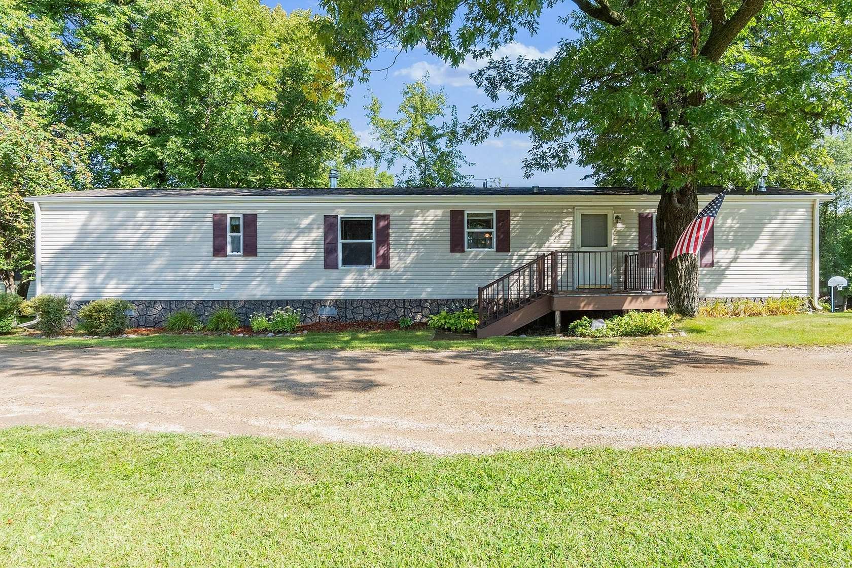 14.9 Acres of Land with Home for Sale in Alexandria, Minnesota