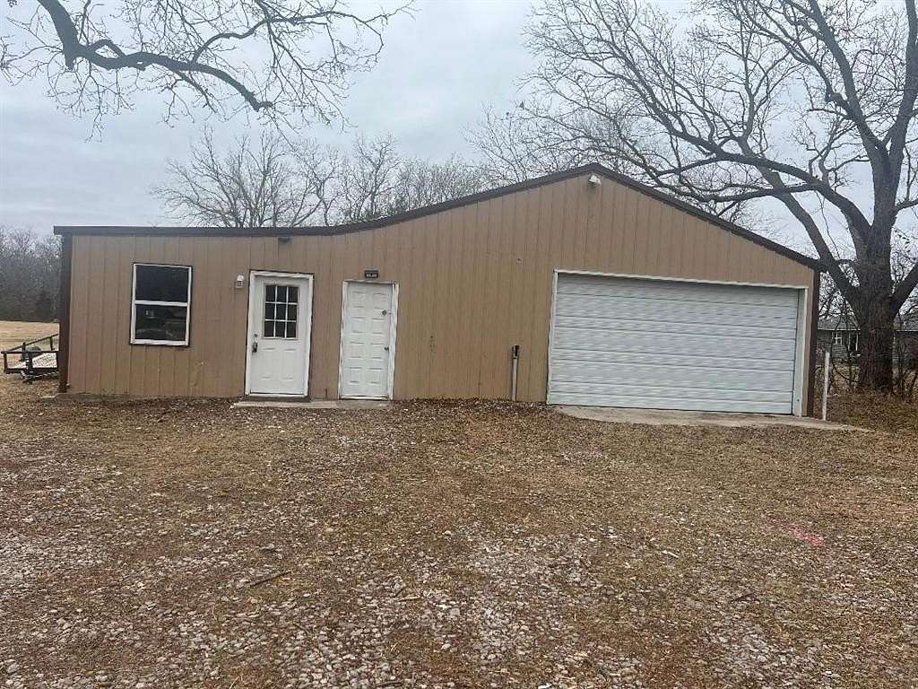6.76 Acres of Land with Home for Sale in Wewoka, Oklahoma