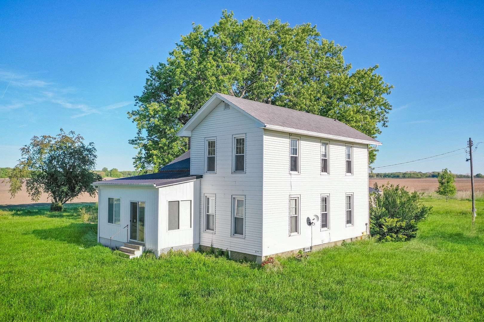 3 Acres of Land with Home for Sale in Princeton, Illinois