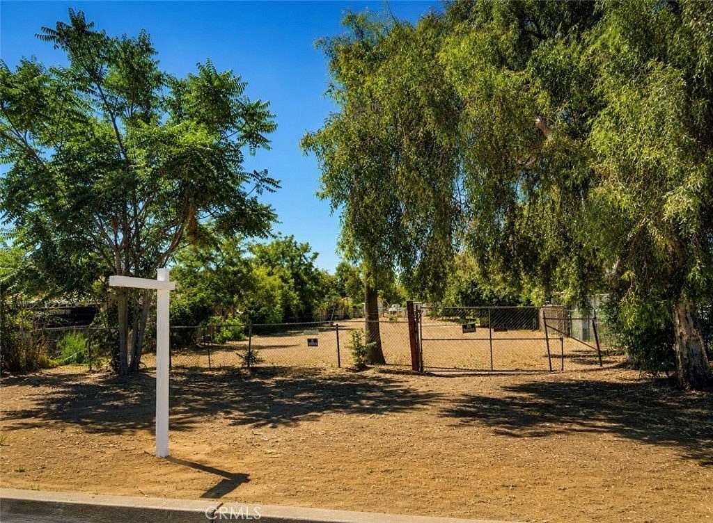 0.37 Acres of Land for Sale in San Bernardino, California