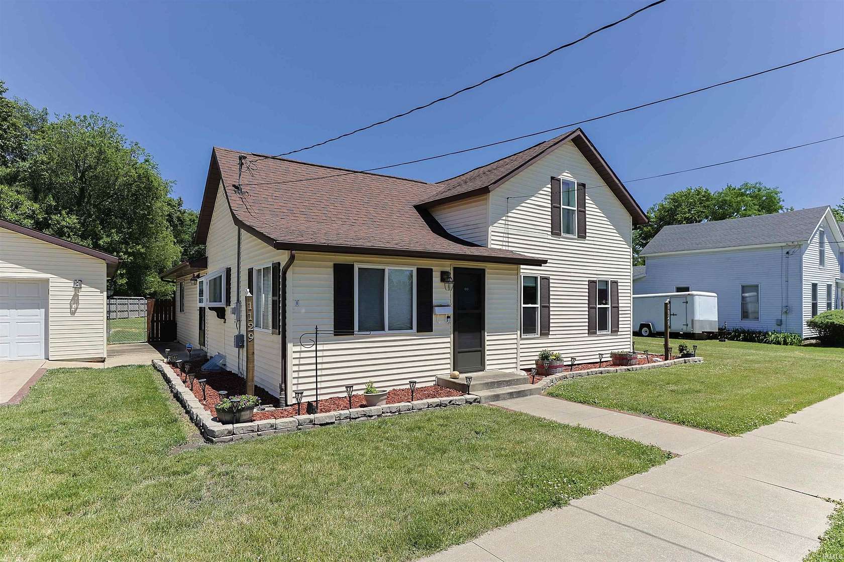 1.75 Acres of Land with Home for Sale in Walkerton, Indiana