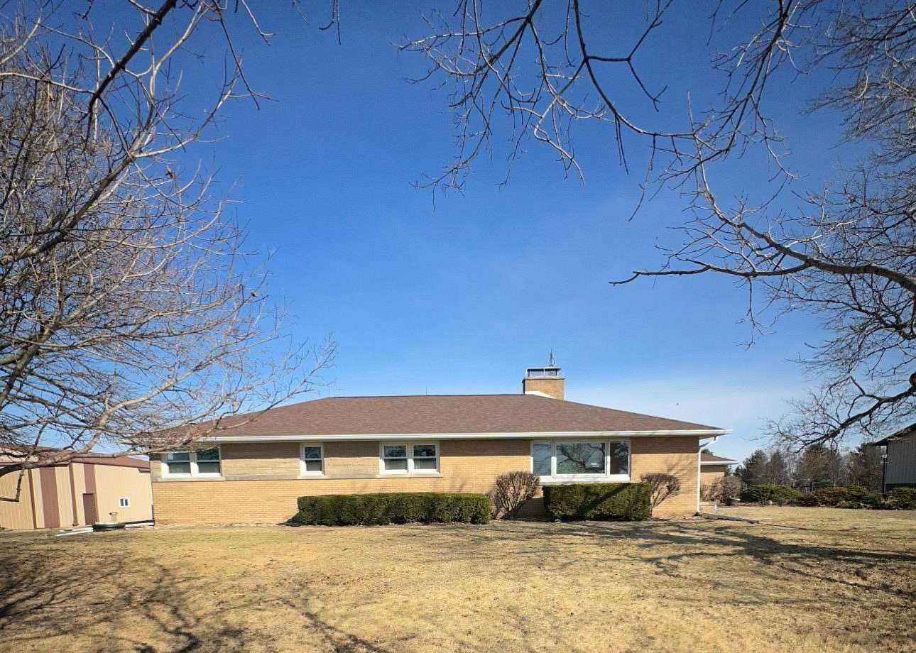11.7 Acres of Land with Home for Sale in Le Roy, Illinois