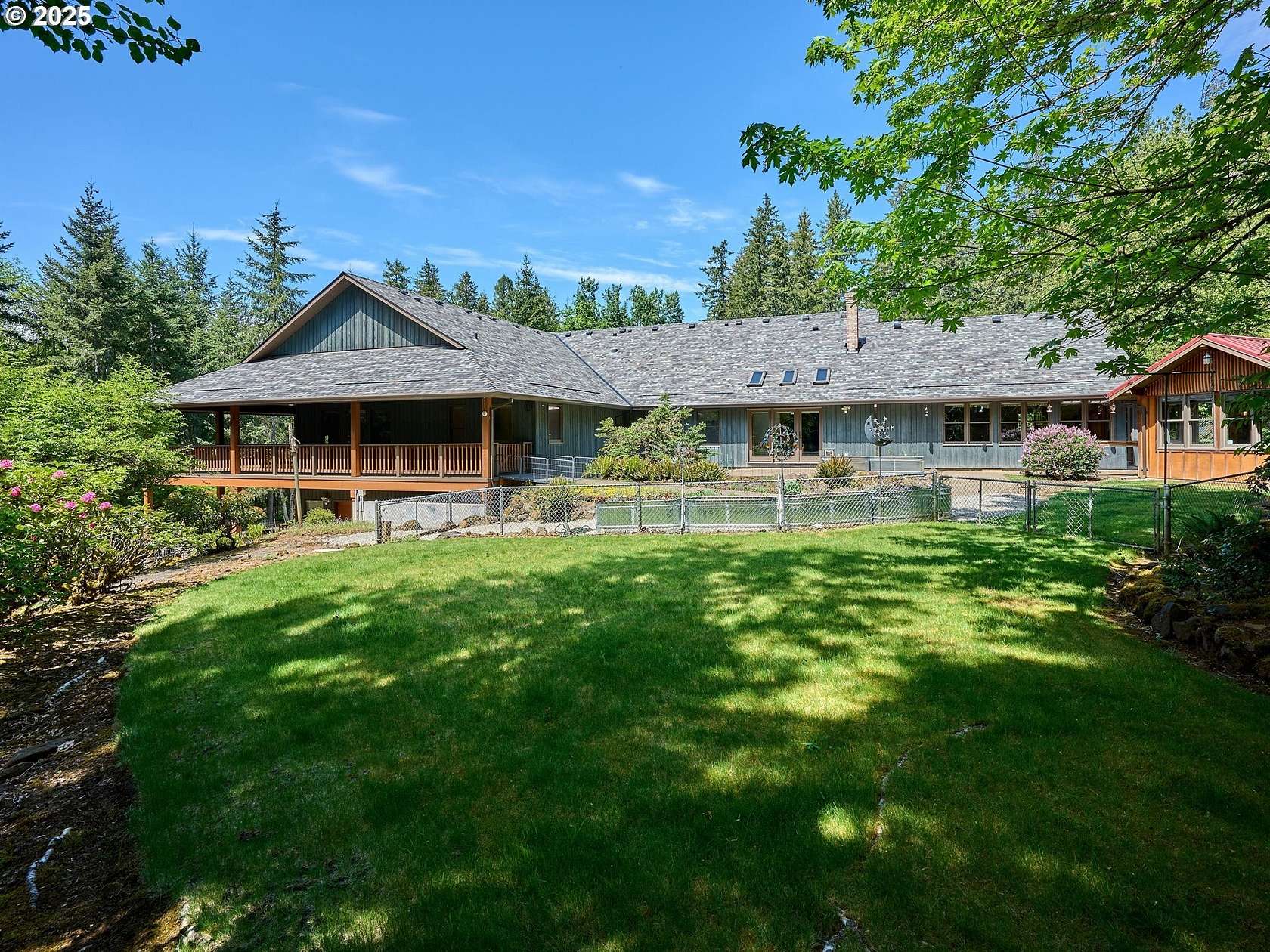 15 Acres of Land with Home for Sale in Colton, Oregon