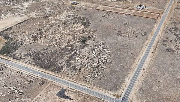 5 Acres of Land for Sale in Lancaster, California