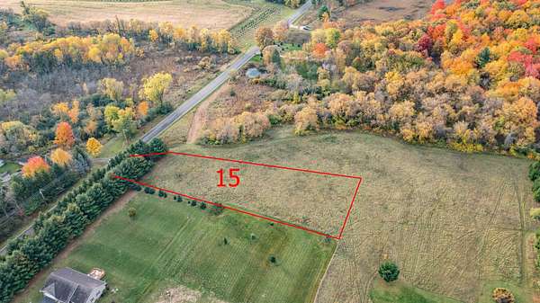 1 Acre of Residential Land for Sale in Waupaca, Wisconsin
