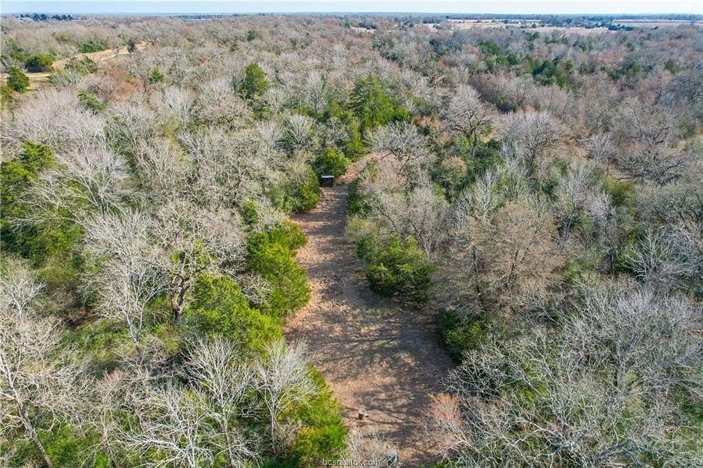 46 Acres of Land for Sale in Hearne, Texas