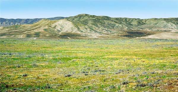 2.5 Acres of Residential Land for Sale in Santa Margarita, California