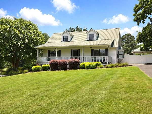 4 Acres of Land with Home for Sale in Cleveland, Tennessee