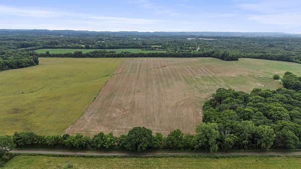 22 Acres of Agricultural Land for Sale in Lewisburg, Tennessee