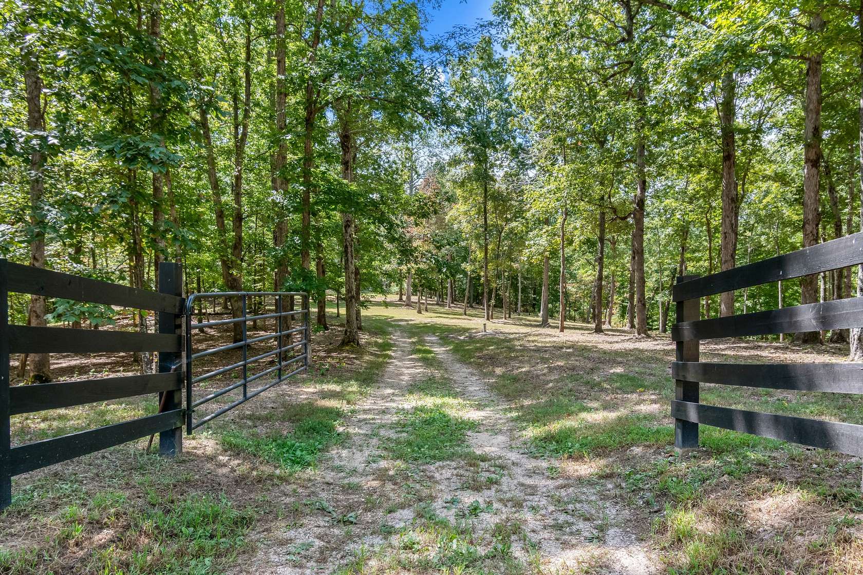 33 Acres of Recreational & Residential Land for Sale in Franklin, Tennessee