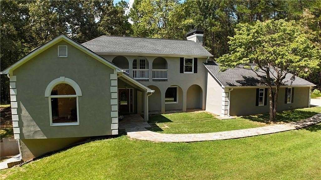 14.9 Acres of Land with Home for Sale in Dallas, Georgia