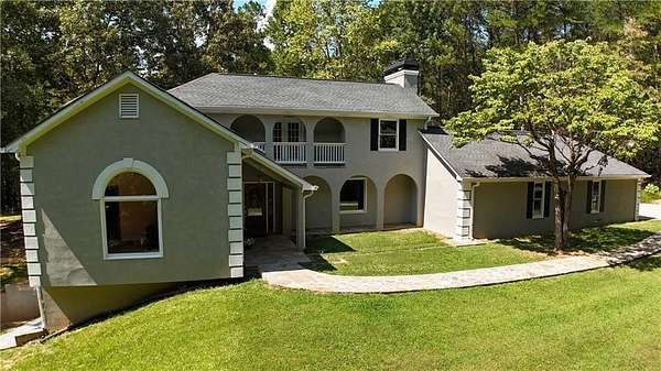 14.9 Acres of Land with Home for Sale in Dallas, Georgia