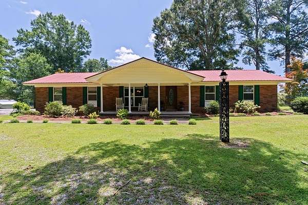 18 Acres of Land with Home for Sale in Laurel, Mississippi