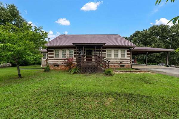 30 Acres of Land with Home for Sale in Bowling Green, Kentucky