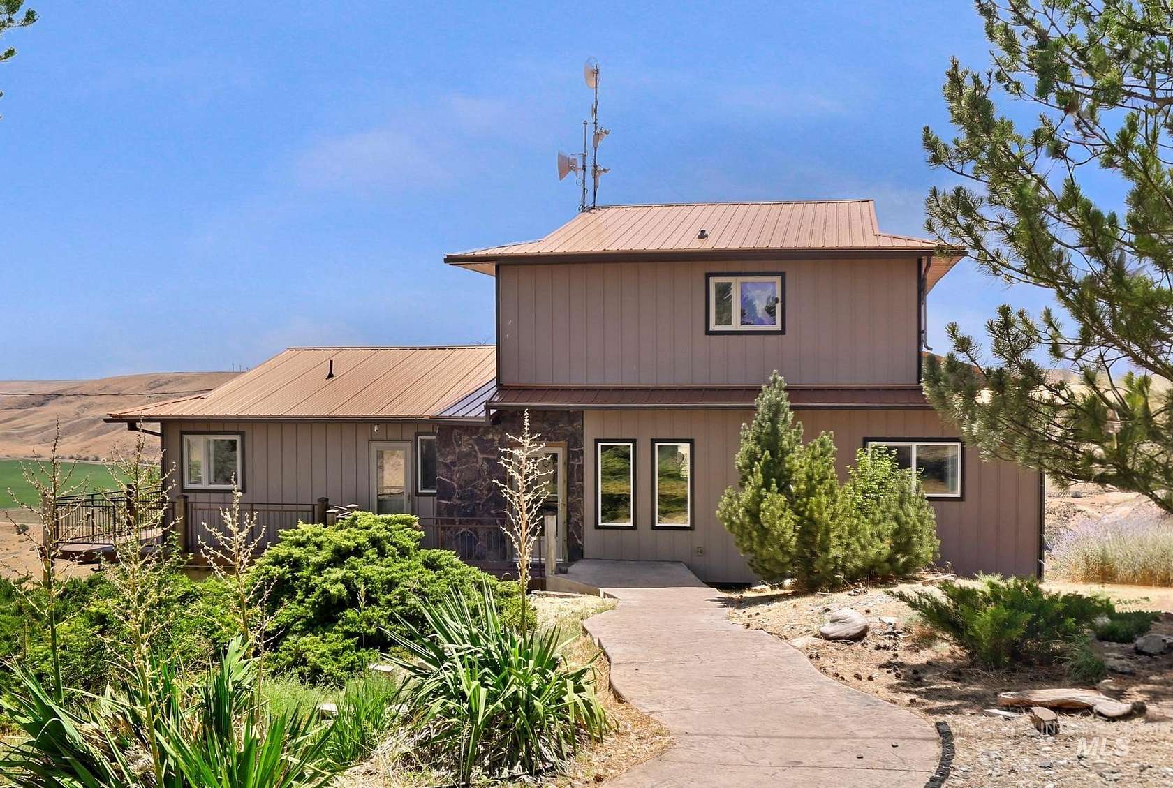 7.83 Acres of Land with Home for Sale in Bliss, Idaho