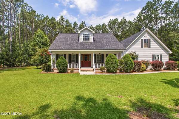 1.5 Acres of Land with Home for Sale in Rentz, Georgia