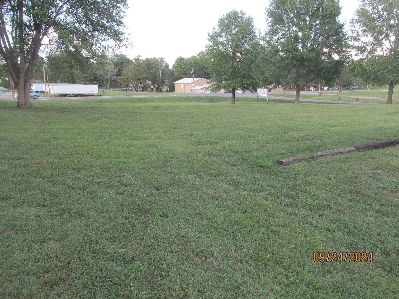 1.5 Acres of Improved Commercial Land for Sale in Paducah, Kentucky