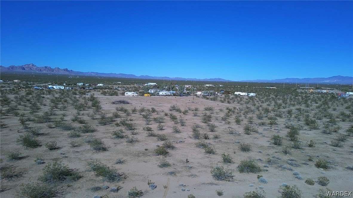 1.35 Acres of Residential Land for Sale in Golden Valley, Arizona
