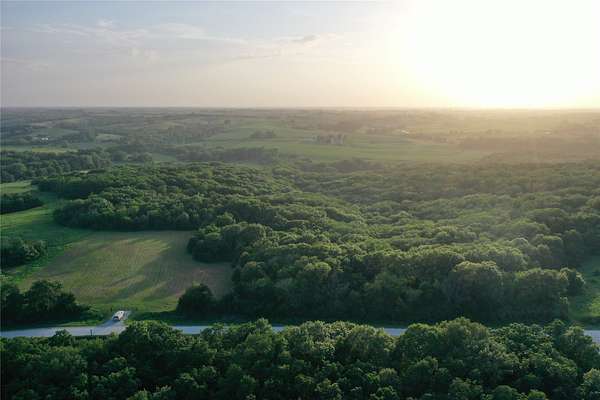 20 Acres of Recreational & Residential Land for Sale in Lucas, Iowa