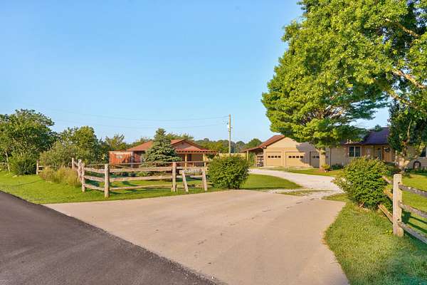 5 Acres of Improved Land for Sale in Rogersville, Missouri