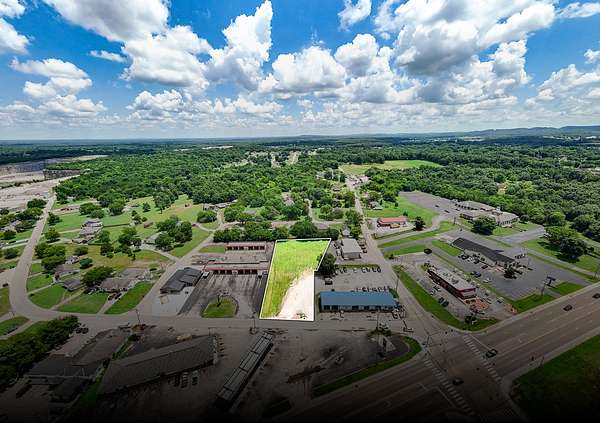 0.9 Acres of Commercial Land for Sale in Lewisburg, Tennessee