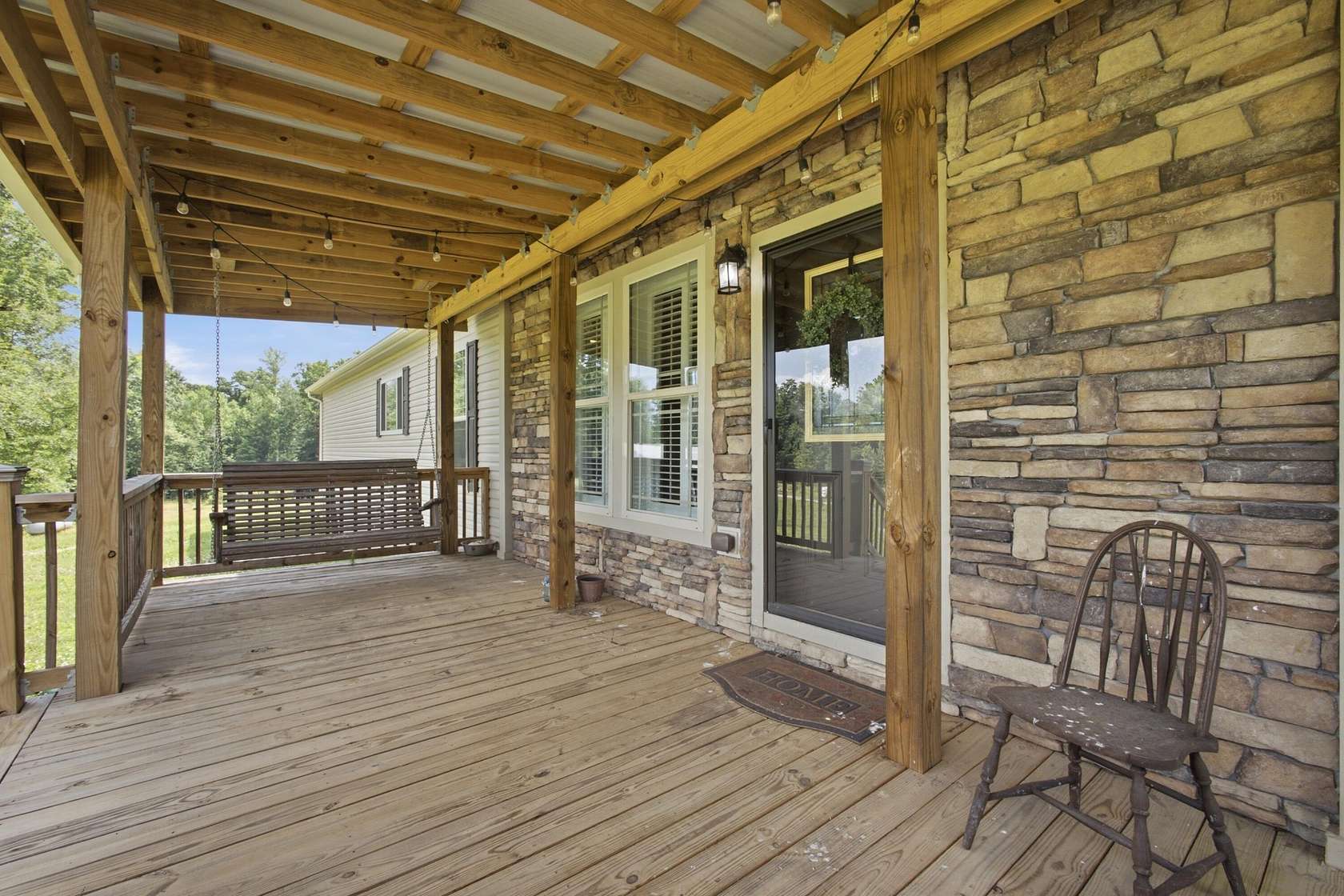 22.6 Acres of Land with Home for Sale in Philadelphia, Tennessee