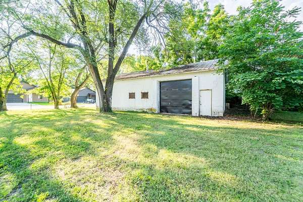 0.34 Acres of Land for Sale in Sparta, Missouri
