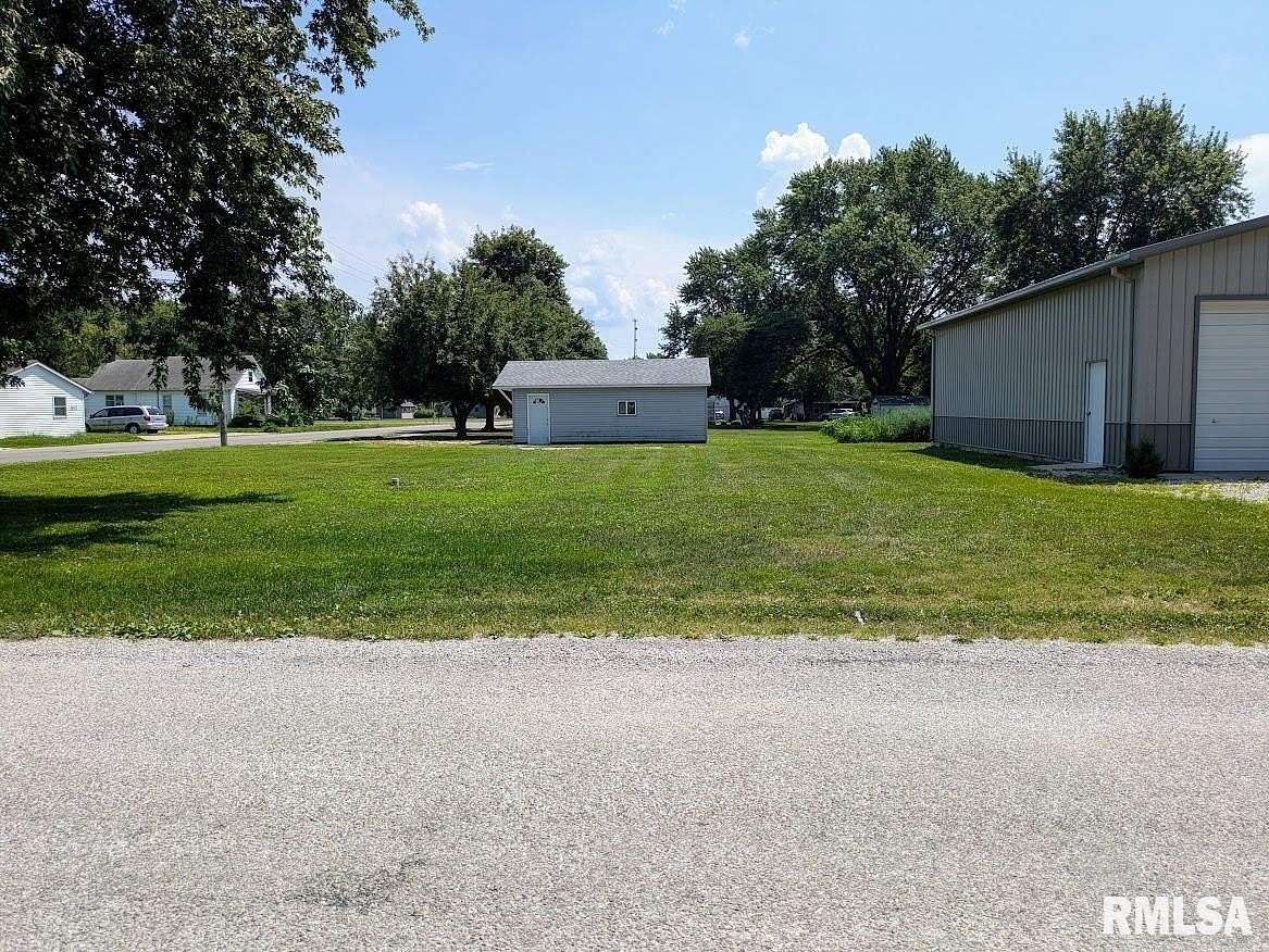 0.4 Acres of Mixed-Use Land for Sale in Girard, Illinois