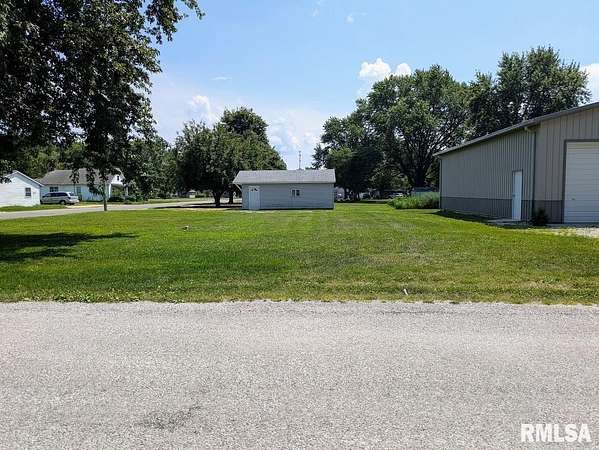 0.4 Acres of Mixed-Use Land for Sale in Girard, Illinois