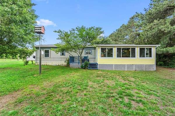 3.1 Acres of Land with Home for Sale in Farnham, Virginia