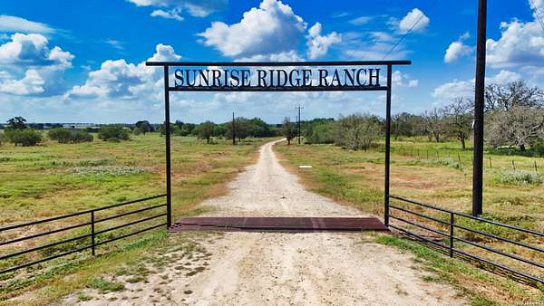 10 Acres of Recreational & Residential Land for Sale in Gonzales, Texas