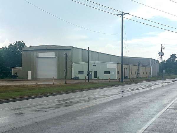 1.8 Acres of Improved Commercial Land for Sale in Sealy, Texas