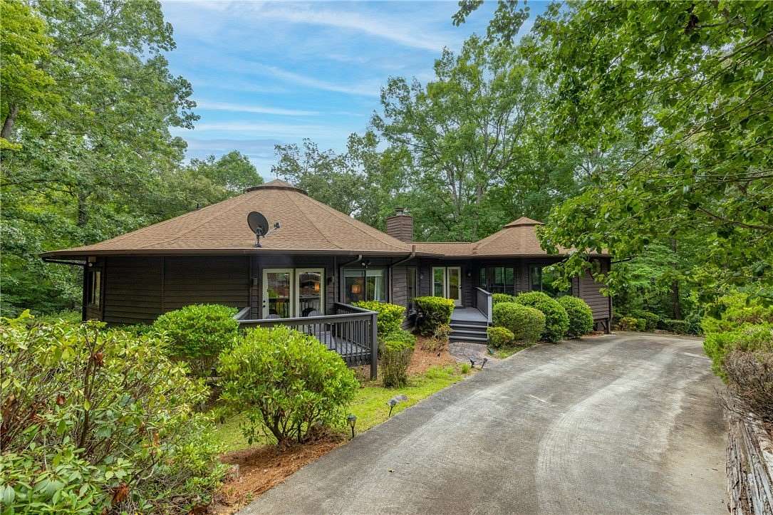 2.3 Acres of Land with Home for Sale in Salem, South Carolina