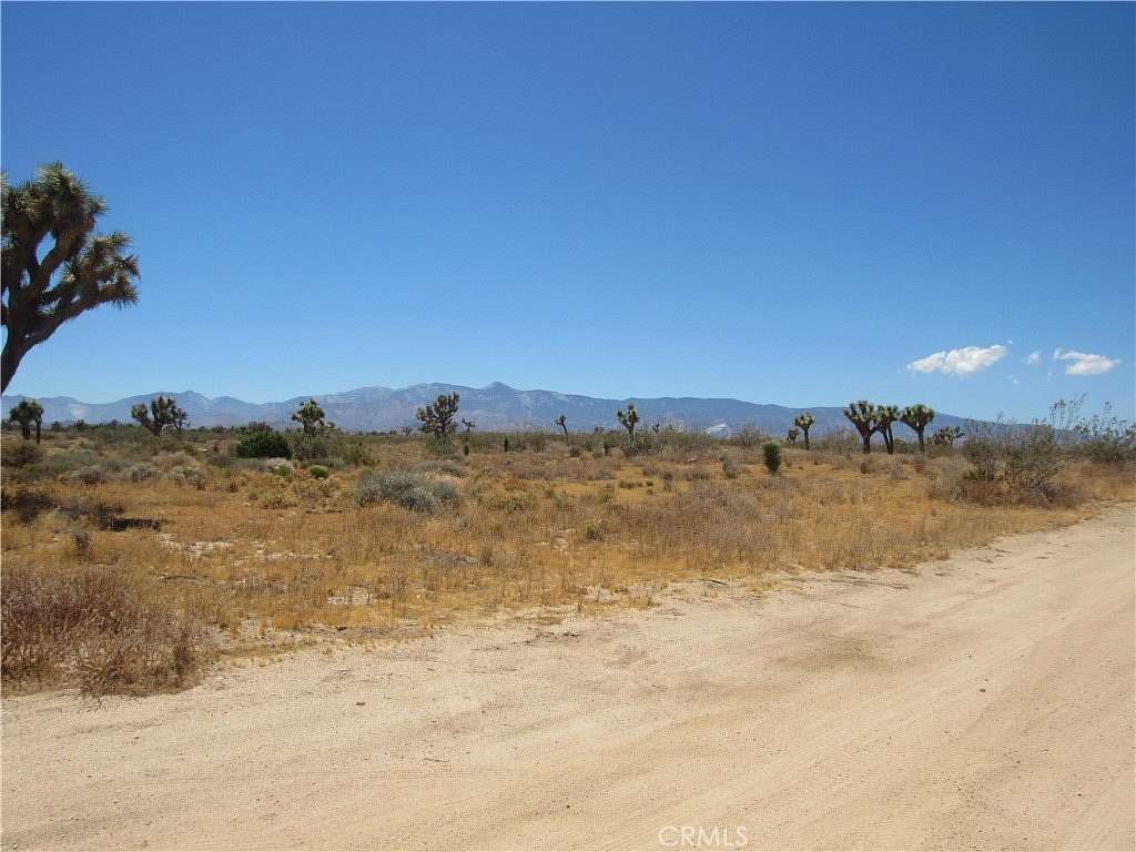 9 Acres of Land for Sale in Phelan, California