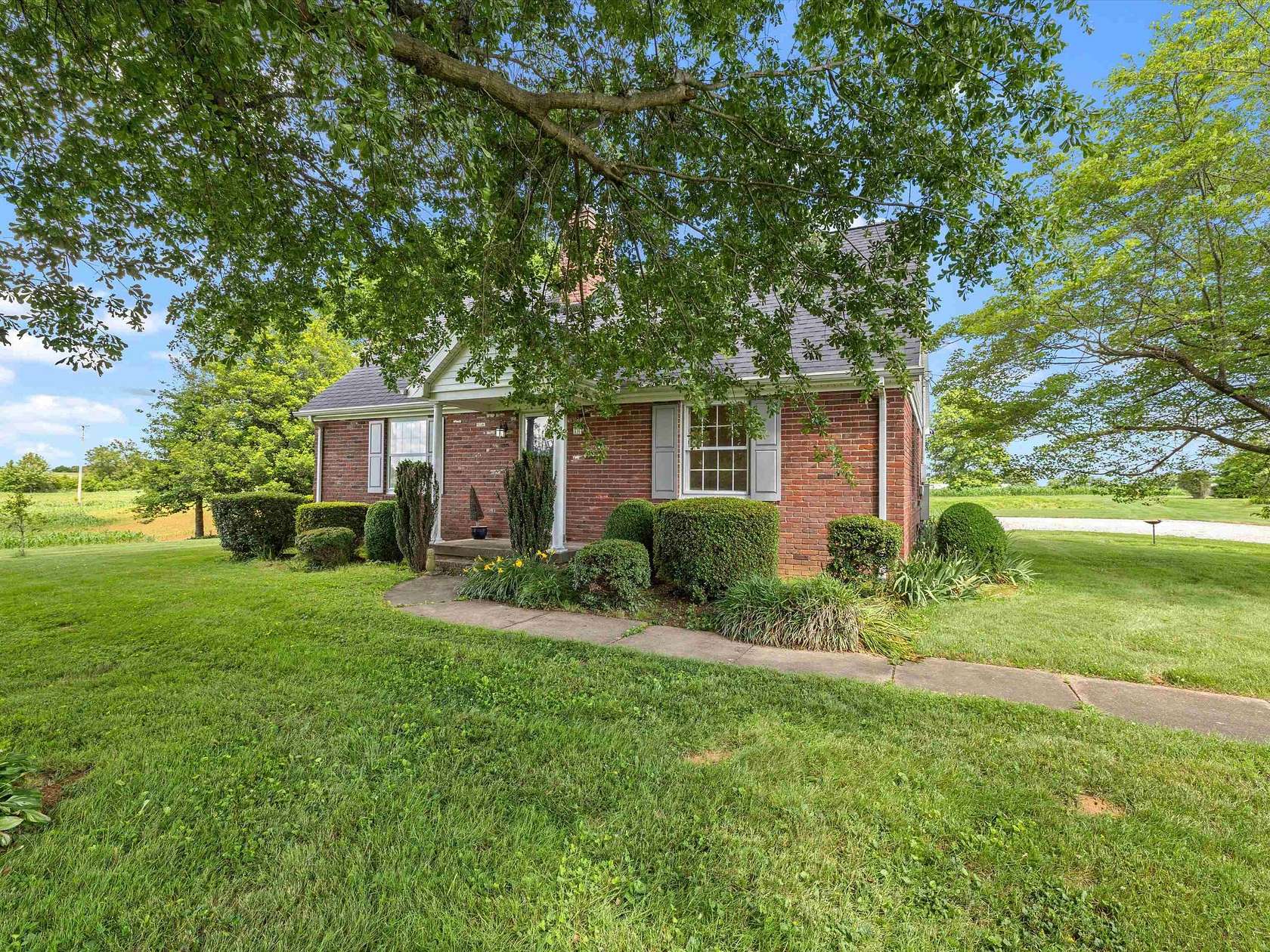 2 Acres of Land with Home for Sale in Henderson, Kentucky